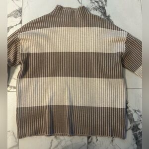 Super cute turtle neck sweater